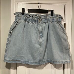 Ms Maggie Size 2X Light Wash Denim Paperbag Elastic Waist  Pull On Mini Skirt